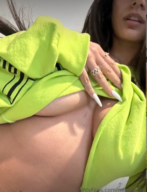 Mia Khalifa Nude OnlyFans Photos #31