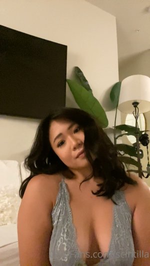 Rocket Reyna Onlyfans Video #11