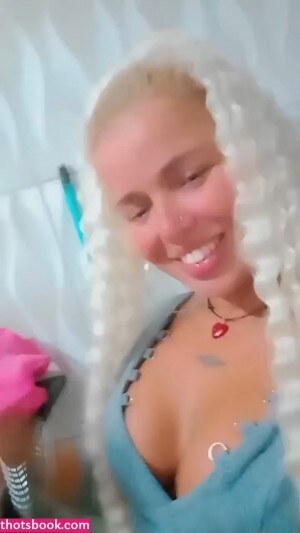 Marcia Dias Farias Video #17