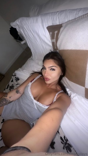 Emily Rinaudo Nude Onlyfans Photos #35