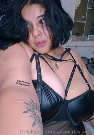 crisy gothic Nude Leaks OnlyFans Photos #1