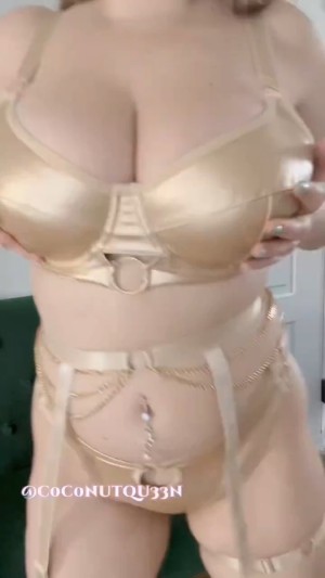 c0c0nutqu33n Nude Leaks OnlyFans Video #1