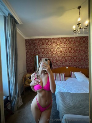 Laura Sommaruga Nude Leaks OnlyFans Photos #25