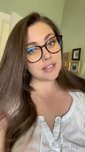 Lillias Right OnlyFans Video #23