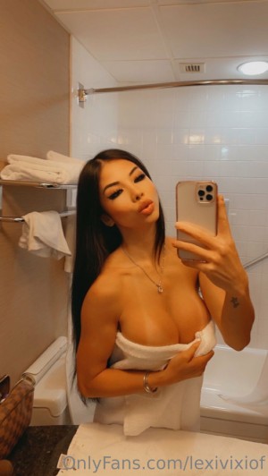 Lexi Vixi Nude OnlyFans Photos #18