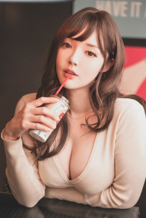 Ying Tze Nude OnlyFans Photos #12