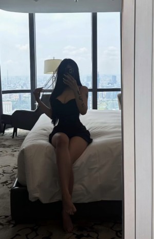 Veronica Lucifer Khuc Th Hng akashi yumi 3 Nude Leaks OnlyFans Photos #5