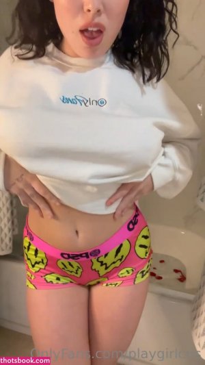 Playgirlcris OnlyFans Video #1