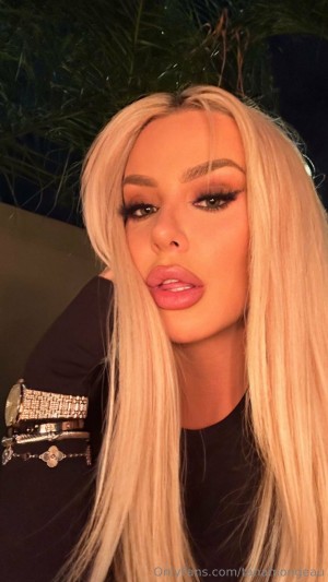 Tana Mongeau Nude OnlyFans Photos #27