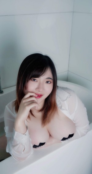 Ai Melody27  Indonesian Cosplayer Nude OnlyFans Photos #12