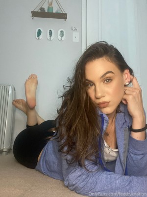 QueenZsFeet feetznation Nude OnlyFans Photos #11